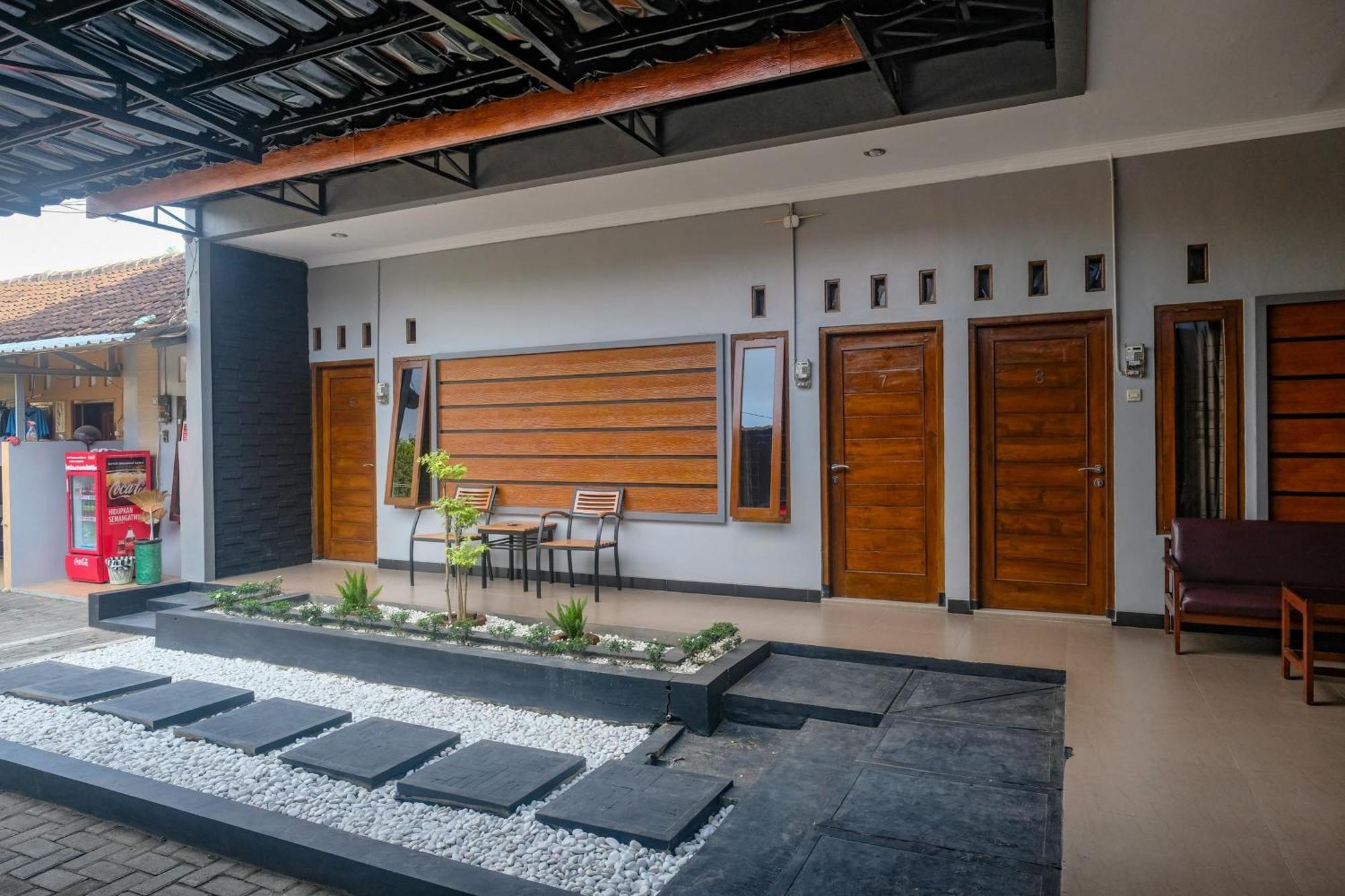 Al Abror Homestay Mandala Krida Mitra Reddoorz Yogyakarta Kültér fotó