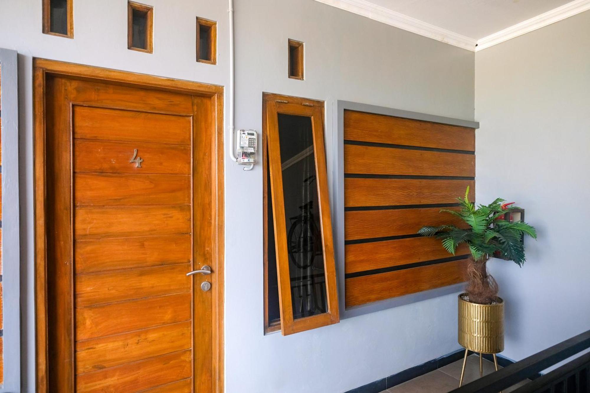 Al Abror Homestay Mandala Krida Mitra Reddoorz Yogyakarta Kültér fotó