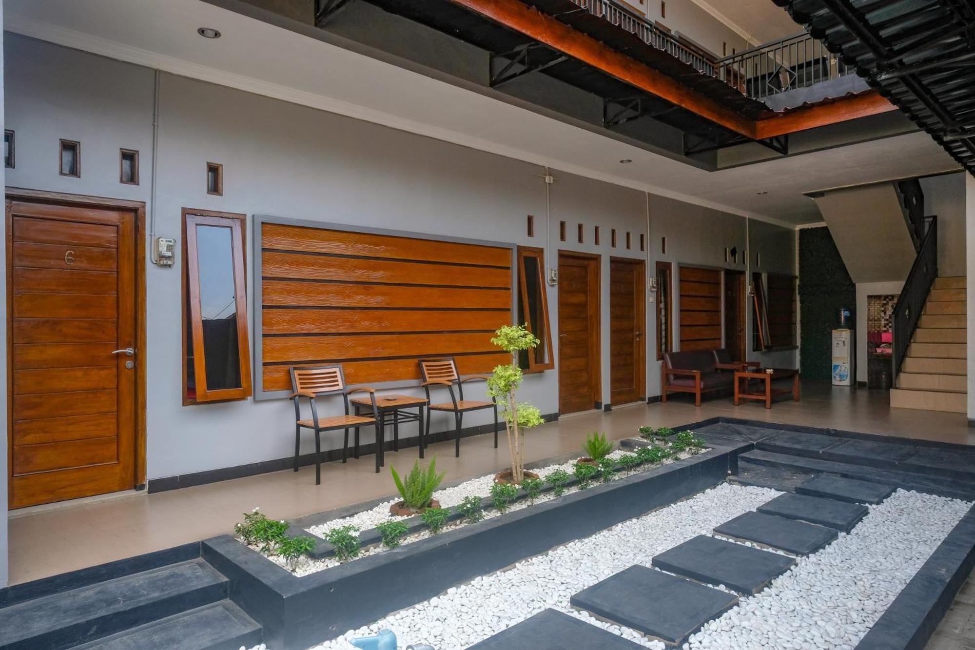 Al Abror Homestay Mandala Krida Mitra Reddoorz Yogyakarta Kültér fotó