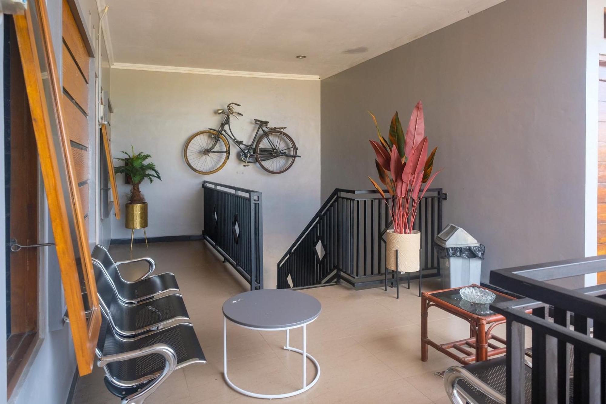 Al Abror Homestay Mandala Krida Mitra Reddoorz Yogyakarta Kültér fotó